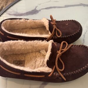 UGG Mens Mocassion Slippers